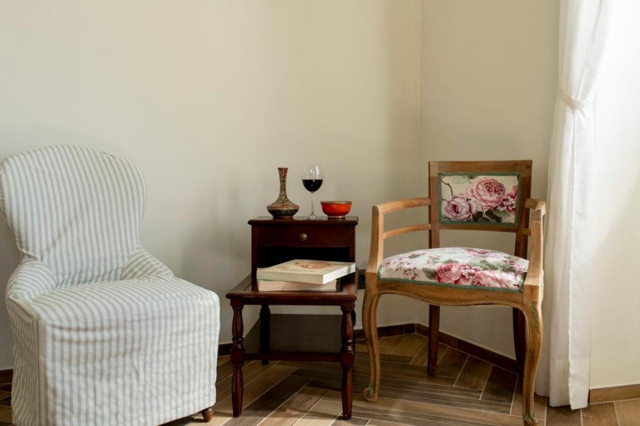 Diano dʼAlba Le Vecchie Persiane - Bed & Breakfast المظهر الخارجي الصورة