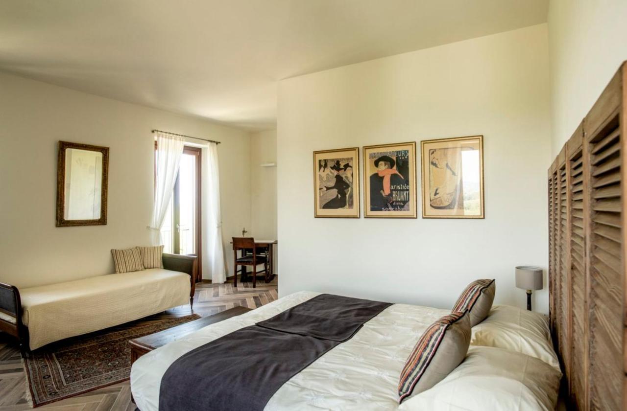 Diano dʼAlba Le Vecchie Persiane - Bed & Breakfast المظهر الخارجي الصورة