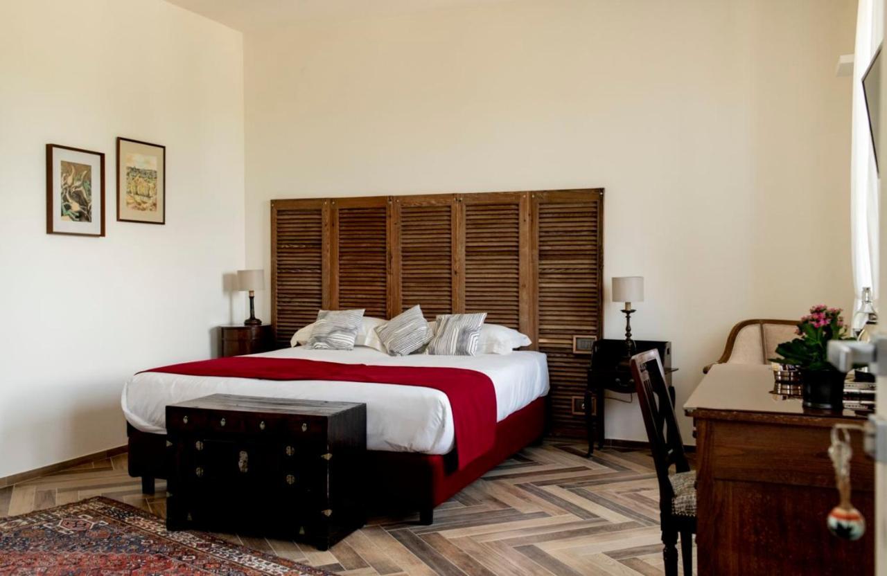 Diano dʼAlba Le Vecchie Persiane - Bed & Breakfast المظهر الخارجي الصورة